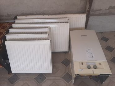 Tavan: İşlənmiş Kombi Bosch 24 kVt, Zəmanətli