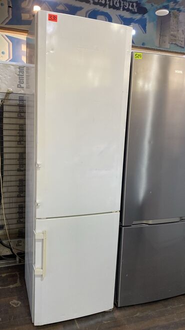 Mikrodalğalı sobalar: İki qapılı soyuducu (aşağıda dondurucu) – ağ korpus, klassik düz