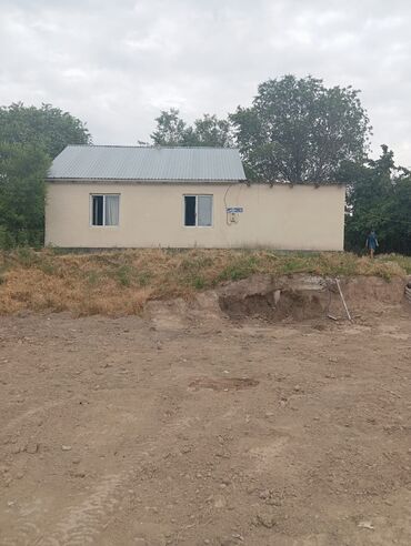 продается дом пишпек: Дом, 6 м², 4 комнаты