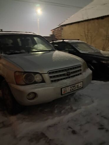 Toyota: Toyota Highlander: 2001 г., 3 л, Автомат, Бензин, Кроссовер