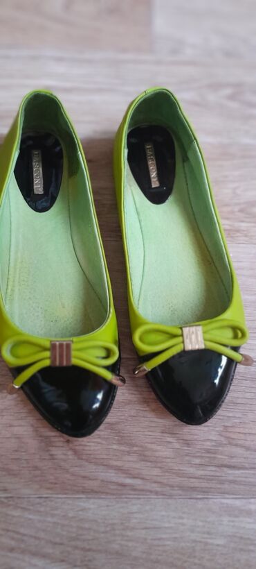 Другая женская обувь: Продаётся обувь Basconi качественная натуральная кожа, состояние