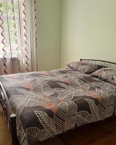 Günlük kirayə evlər: 200 kv. m, 6 otaqlı, Artezian quyusu, İnternet, Telefon — 24