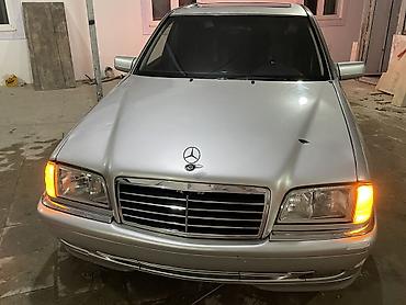 mos: Mercedes-Benz C-Class: 2.2 l | 1994 il Sedan — 7