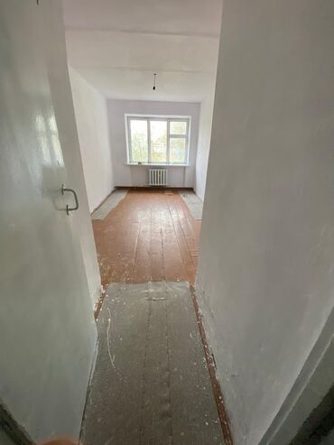 Продажа квартир: 3 комнаты, 38 м², 1 этаж, Старый ремонт