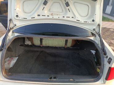 Audi: Audi 100: 1992 г., 2.3 л, Механика, Седан — 5