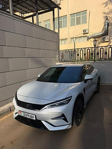 китайская машина byd: BYD Song Plus: 2024 г., Автомат, Электромобиль, Кроссовер — 1