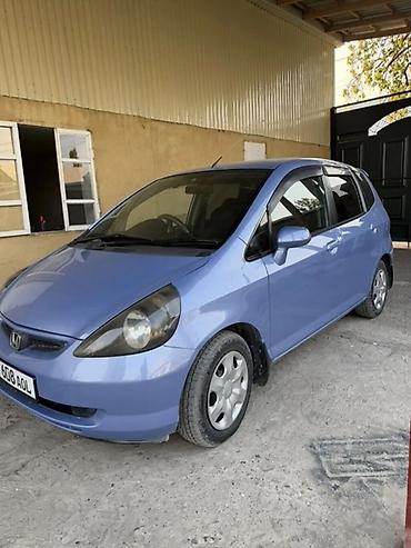 in car: Honda Fit: 2002 г., Автомат, Бензин, Хэтчбэк — 6