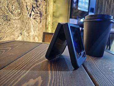 galaxy m: Samsung Galaxy Z Flip 5, Б/у, 256 ГБ, цвет - Фиолетовый, 1 SIM, eSIM — 5