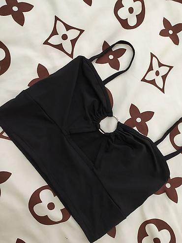 stringer alt geyimi: Qara rəngli qadın topu teze - Model: halter/bralette üslubunda qısa — 2