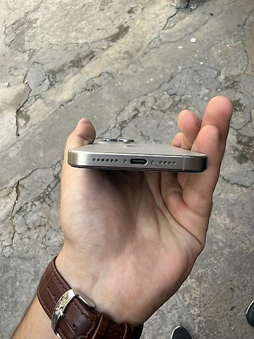 iphone e: IPhone 15 Pro Max, 256 GB, Natural Titanium, Simsiz şarj, Face ID — 3