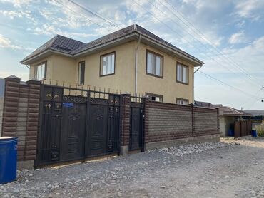 продаю дом в новопавловка: Дом, 250 м², 9 комнат, Собственник