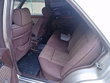 е36 e36: Mercedes-Benz W124: 1991 г., 2.3 л, Механика — 4