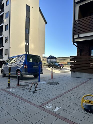 Kreveti: Ugradni TV panel sa dekorativnim lamelama + tapacirani francuski ležaj — 28