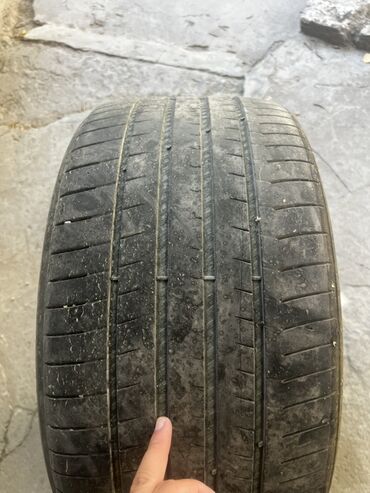 шины для авто: Шиналар 275 / 35 / R 18, Жай, Колдонулган, 1 даана, Жеңил унаалар, Италия, Pirelli