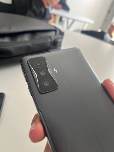 poco f2: Poco F4 GT, Б/у, 128 ГБ, цвет - Серебристый, 2 SIM