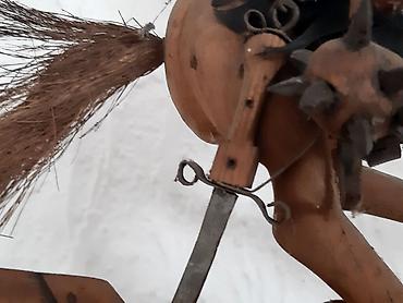 Ostali antikviteti: Starinski zidni sat sa tegovima, unikatan rucni rad 1800 godina — 21