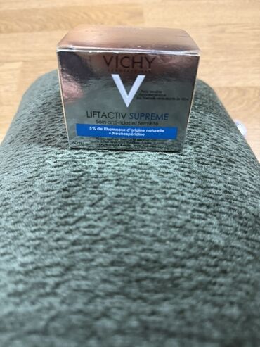 Косметика: Набор уходовой косметики Vichy (50 мл каждая): 1) Vichy Liftactiv — 9