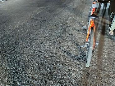 volta vsx: VIPER dağ/şosse hibrid velosipedi - Rəng: parlaq narıncı, qara loqo — 3