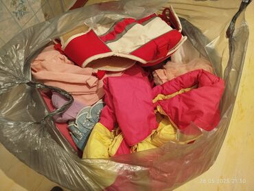 Другая женская одежда: Продам большой мешок детских вещей до 2 лет,в хорошем состоянии цена at lalafo.kg Другая женская одежда: Продам большой мешок детских вещей до 2 лет,в хорошем состоянии цена