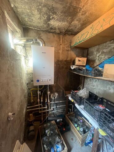 Həyət evləri və villaların satışı: Bakıxanov qəs. 4 otaqlı, 100 kv. m, Orta təmir — 15