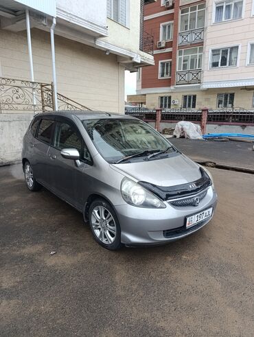 Honda: Honda Fit: 2004 г., 1.5 л, Автомат, Бензин, Седан