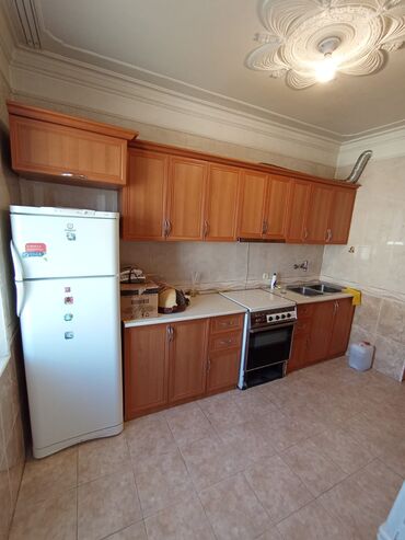 Köhnə tikili: Gəncə şəhəri, Abbas Səhhətdə 9 mərtəbənin 7ci mərtəbəsində yerləşən 3 — 4