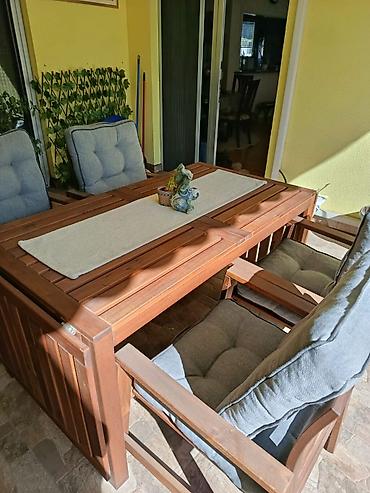 ratan prodaja: Drveni baštenski set – sto i 4 stolice sa jastucima - Materijal: puno — 1