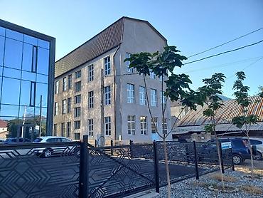 сдаю в аренду дачу: 🏢 Сдаётся 3-этажное здание в центре Бишкека! 📍 Панфилова / Горького — — 1