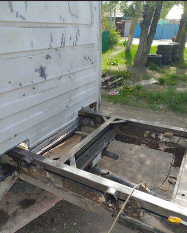 СТО, ремонт транспорта: Ремонт деталей автомобиля, Рихтовка, сварка, покраска, Перетяжка салона, без выезда — 3