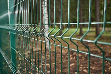 Сварная сетка: 3D-сетка (секции сварной сетки) Цена от 480 Длина 2:50мет Высота от — 7