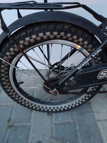 Uşaq velosipedləri: İşlənmiş İki təkərli Uşaq velosipedi 16", sürətlərin sayı: 1, Ünvandan götürmə, Ödənişli çatdırılma — 5