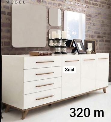 kamot termo: Ağ rəngli modern konsol/komod - Ümumi ölçü: təxminən 320 sm en — 1