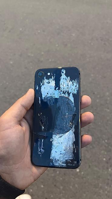 pleystein 3: IPhone SE 2020, 64 GB, Qara, Qırıq — 2