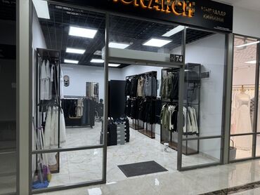 один владелиц: Продаю Бутик В торговом центре, 28 м², 1 этаж