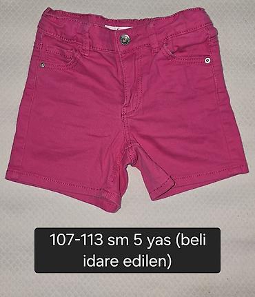 parça ayaqqabı: Qiz Uşaqi üçün şort. hamisi seliqle veziyyetdedir. Sekillerde razmer — 4
