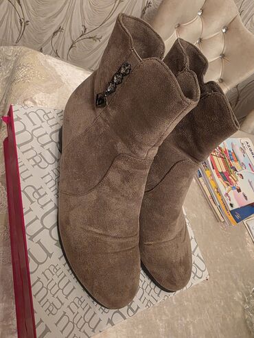 Botinka və botilyonlar: Ölçü: 40, rəng - Qara, İşlənmiş — 3