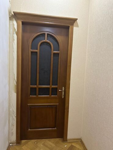 Межкомнатные двери: Дерево Межкомнтаная дверь 90х220 см, Б/у, Без гарантии, Платная установка