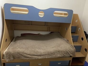 продам мед: Трехъярусная кровать, Б/у, Дерево, Самовывоз, длина - 170 см