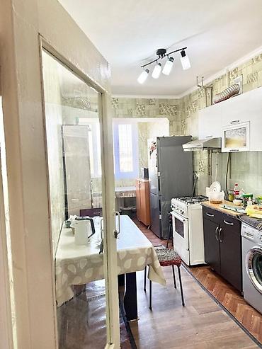 Продажа квартир: 3 комнаты, 70 м², 106 серия, 3 этаж, Косметический ремонт — 2