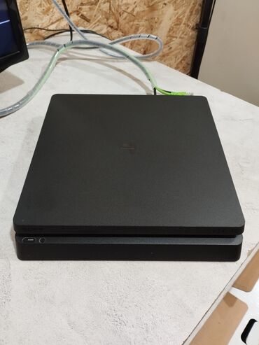 скупка плейстейшн: Ps4 Slim 500gb В отличном состоянии не греется и не шумит 2 джойстика