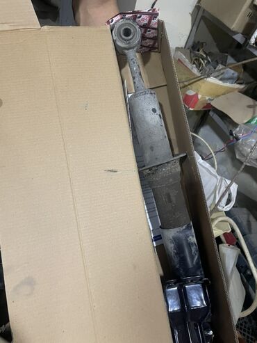 Soyutma və qızdırma sistemləri: Avtomobil üçün ön amortizator dayaq-rakoru (shock absorber strut)