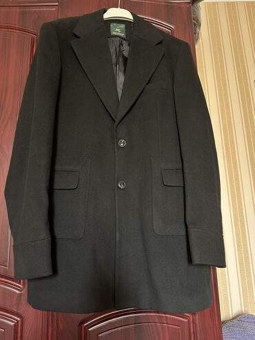 куртка пальто: Продаю мужское пальто в хорошем состояние, одевали всего пару раз