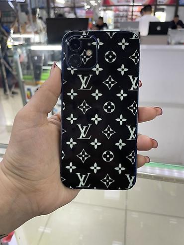 IPhone 12, 64 ГБ, модель MGH73LL/A - iOS 18.6.2 - Цвет: черный (чехол