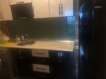 Uzunmüddətli kirayə mənzillər: Razində (Akkorda) 19 mertebeli binanın 15-ci mərtəbəsində ümumi sahəsi — 4