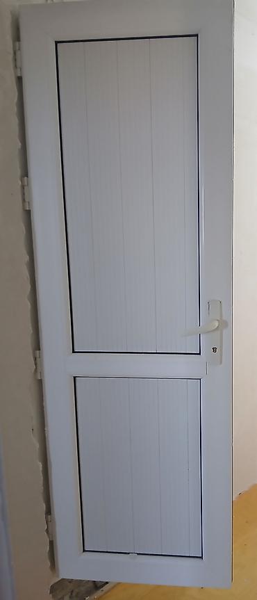 plastik setka qapi: PVC qapılar – ağ rəng, klassik dizayn - Material: PVC profil, daxili — 3