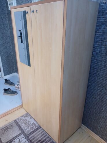 taxta komod: İşlənmiş, Açılan, 2 qapılı Düz dolab, Dəhliz dolabı, Azərbaycan