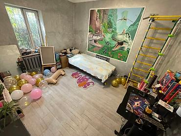 Продажа коттеджей и домов: Продаётся уютный и тёплый дом в самом сердце Бишкека! ЦУМ / ГУМ — — 18