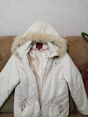 зимние женские куртки: Пуховик