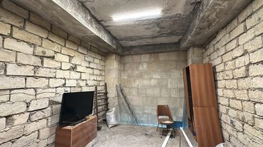 sumqayit kirayə: 50 kv. m, 50 * 3 * 3 Daş Kommunal xətlər qoşulmayıb