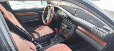 жалабат машина: Audi S4: 1992 г., 2.3 л, Механика, Бензин, Седан